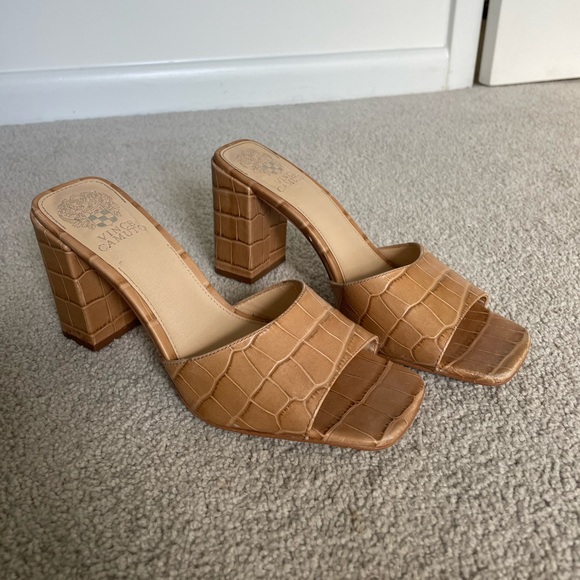 Vince camuto tan croc block heels - Picture 1 of 4